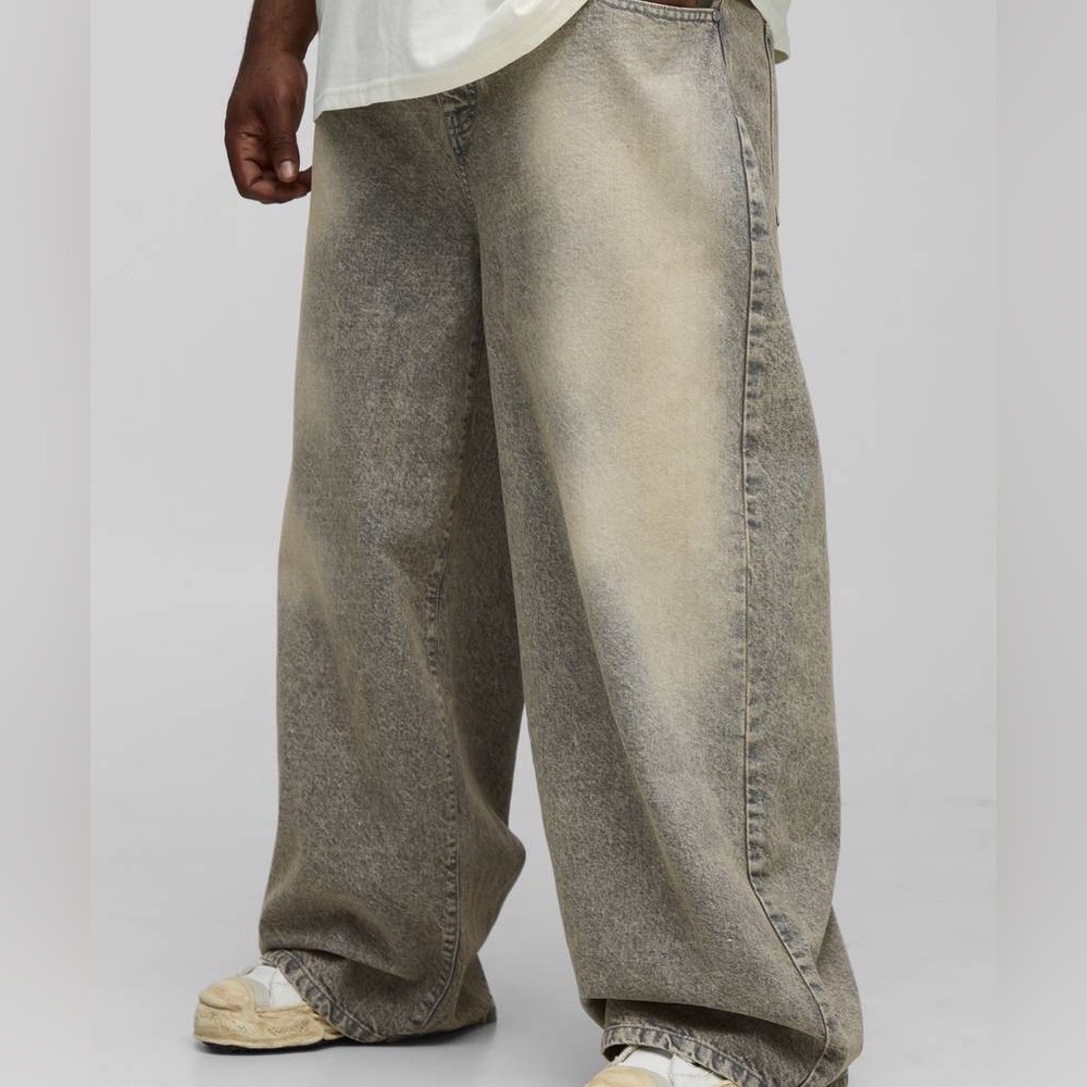 Boohoo Men's Relaxed Gray Jeans